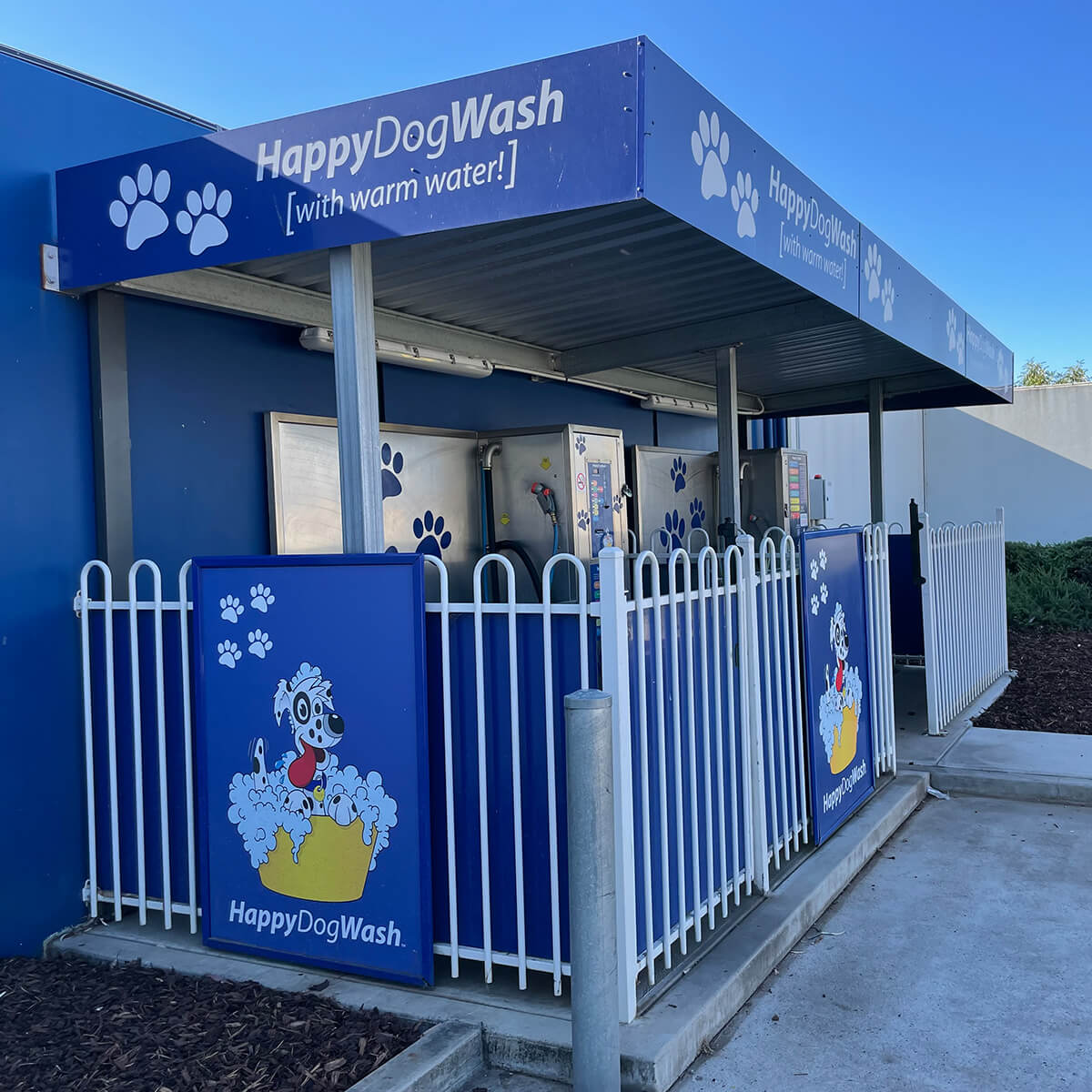 HappyDogWash - a convenient and fast alternative way to wash your best friend